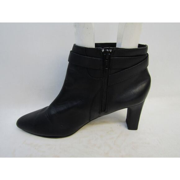 RALPH LAUREN Womens Size 10 B Black Leather Zip Buckle Ankle Fashion Boots - Picture 2 of 11